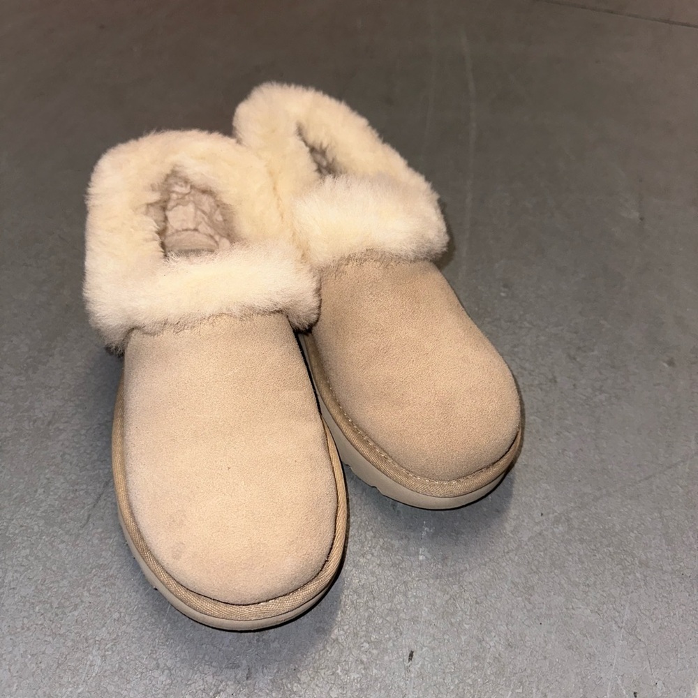 UGG RITA SIZE 7 - Picture 8 of 9